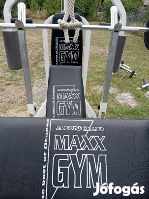 Lehúzókkal és Scott paddal edzőgép eladó! Kondigép