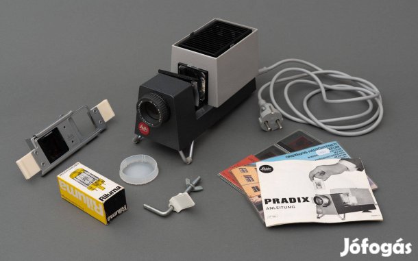 Leitz Pradix diavetítő
