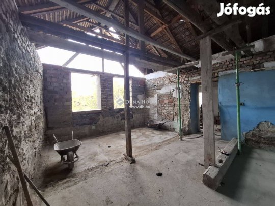 Lekeríthető belső házrész a Kossuthvárosban