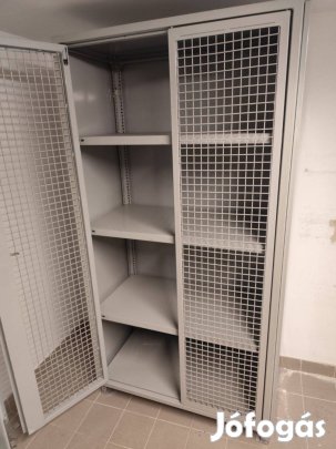 Lemez szekrény akár szerszámosnak is