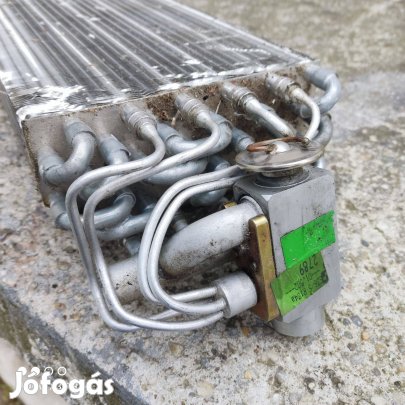 Lemezes hőcserélő expanziós szeleppel