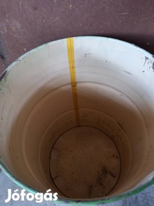 Lemezhordó nyitott és zárt kivitelben