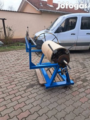 Lemeztekercs lefejtő