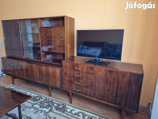 Lengyel diófurnér nappali bútor asztal sideboard komód vitrin szekrény