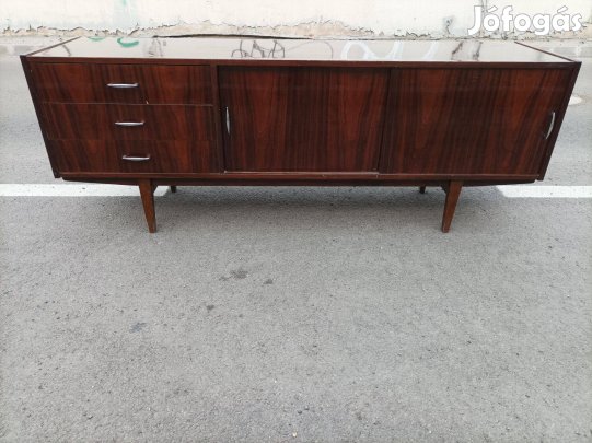 Lengyel diófurnér sideboard, komód