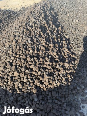 Lengyel fekete és ledvicei barna szén kapható!