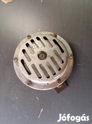 Lengyel gyártmányú kürt