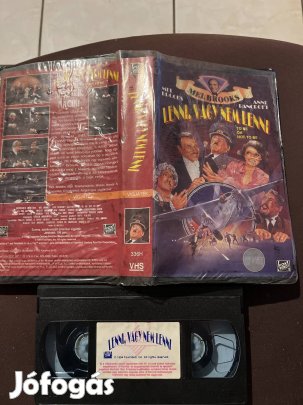 Lenni vagy nem lenni vhs nagytok vigjáték.  