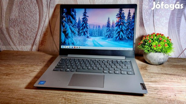 Lenovo Idepad 1 14Igl05 laptop WIN 11 Akivált/ 120GB SSD/4GB RAM/ 2-3ó