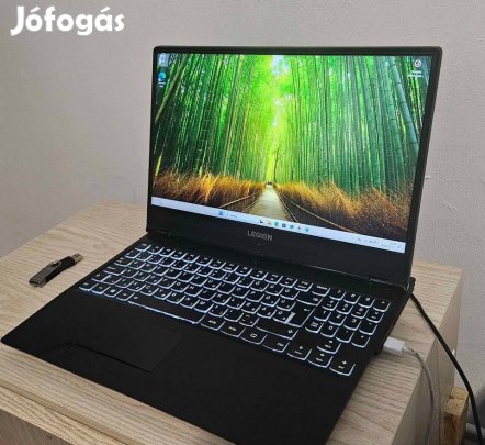 Lenovo Legion Y530 Gamer Notebook