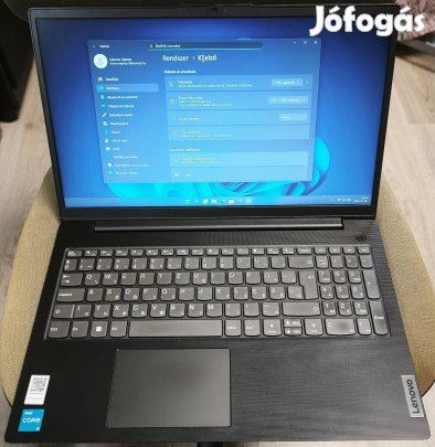 Lenovo V15 G2 ITL laptop (i3-1115G4, 8GB RAM, 256GB SSD)