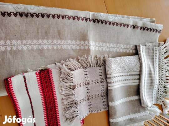 Lenvászon és szőttes új terítők