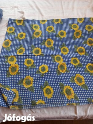 Lenvászon hibátlan asztalterítő napraforgó mintával 130x160cm
