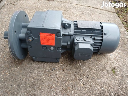 Lenze villanymotor hajtóművel 0,55 kW 1 vagy 3 fázis Új
