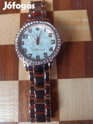 Leó Bernard új női óra dobozában