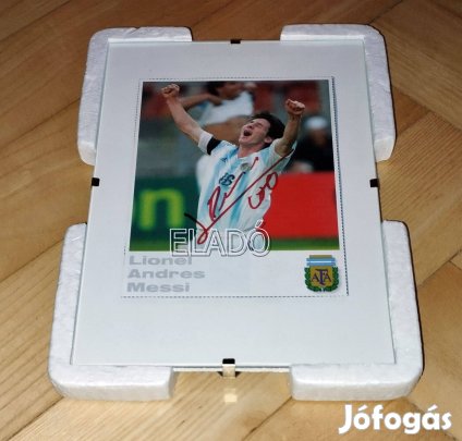 Leo Messi eredeti dedikált fényképe Argentína labda futball foci győze