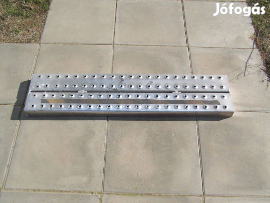 Lépcsőfok alumíniumból