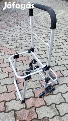 Lépcsőjáró bevásarlókocsi beépitett kisszékkel