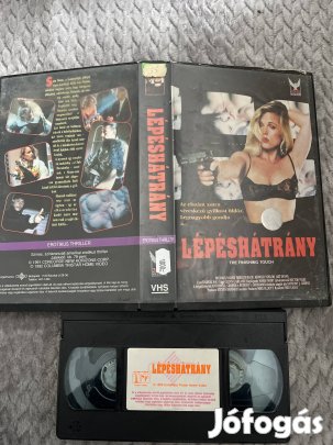 Lépéshátrány vhs nagytok thriller