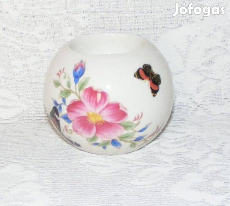 Lepkés, virágos porcelán mécsestartó