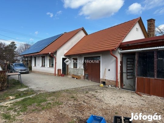 Lepsényi 80 nm-es ház eladó