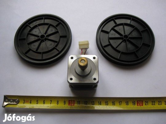 Léptetőmotor + fogaskerék egyben