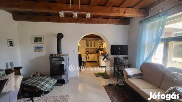 Lesenceistvándi 120 nm-es ház eladó