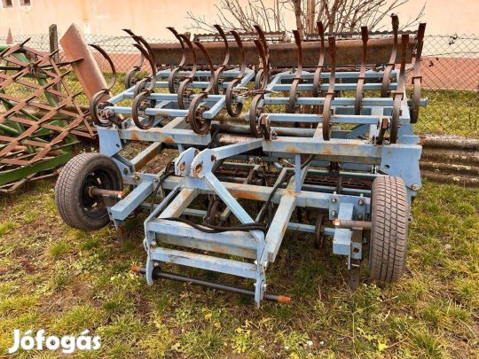 Leták féle 4.4m rugókapás kombinátor hidraulikus