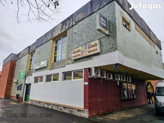 Létavértes abszolút központjában, 591 m2-es áruház eladó