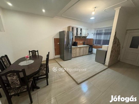 Létavértesi 110 nm-es ház eladó