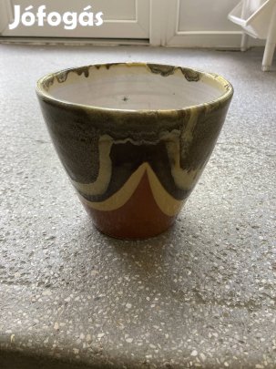 Letisztult virágkaspó