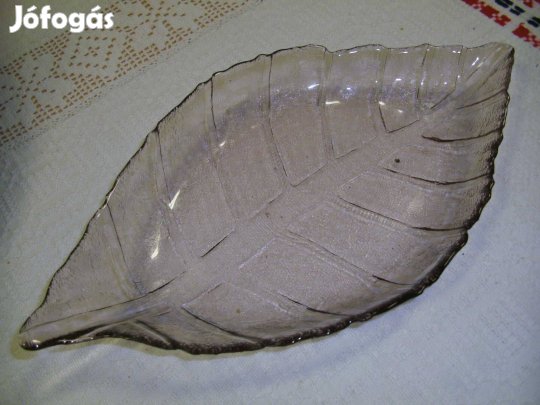 Levél alakú kínáló tál