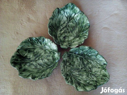 Levél formájú salátás tálkák