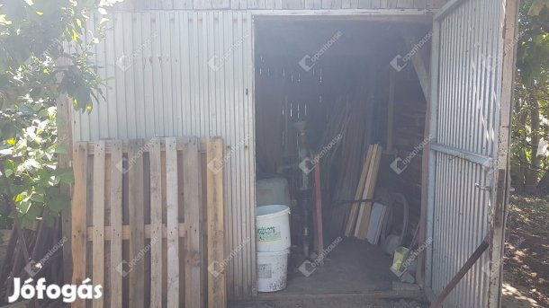 Levélen zárt kert és szántó eladó