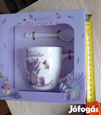 Levendulás bögre kanállal