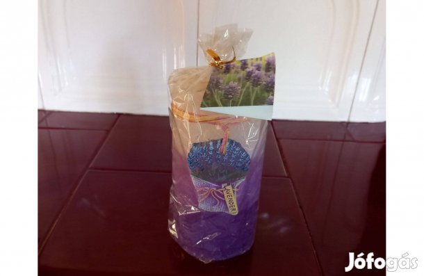 Levendulás tömb gyertya domború levendulával 14 x 7,5 cm - Új