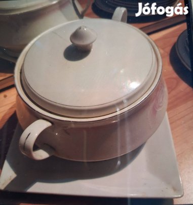 Leveses tál, tányérok