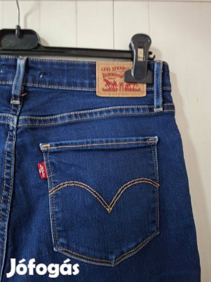 Levis 28-as M-es női farmer nadrág