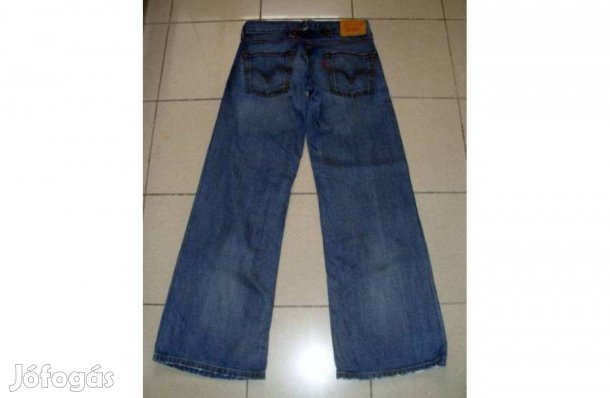 Levis Strauss bőszárú farmernadrág db:86 cm h:103 cm