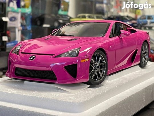 Lexus LFA 2012 Passionate Pink 1:18 1/18 Autoart Composite 78859
