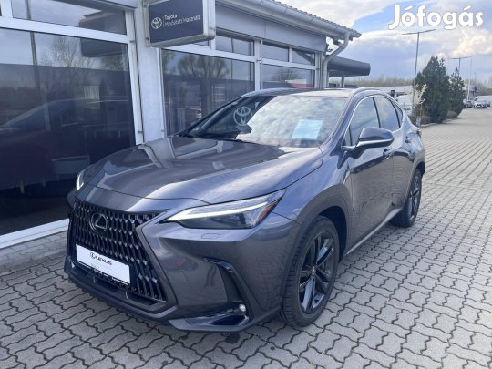 Lexus NX 350h Executive Top AWD CVT 4 db téligu...