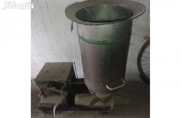 Libatömőgép eladó Kiskunfélegyházán