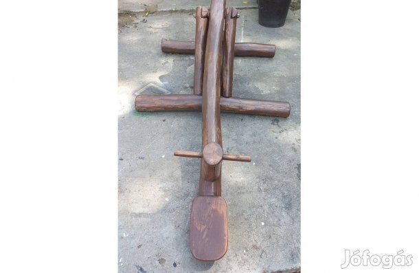 Libikóka akác fából