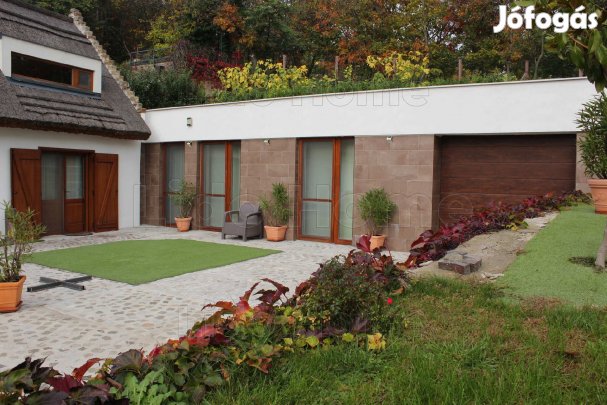 Lido Home Balatonalmádi eladásra kínálja ezt az egyedi,