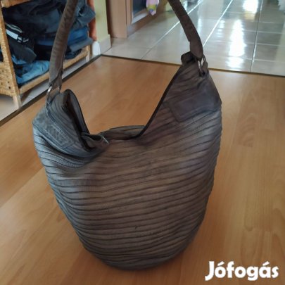 Liebeskind álomszép női bőr luxus táska válltáska