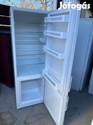 Liebherr kombinált hűtő - 272 L