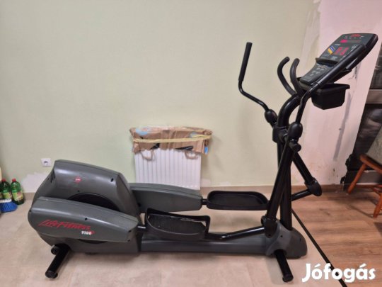 Life Fitness 9100 elliptic elliptikus trainer