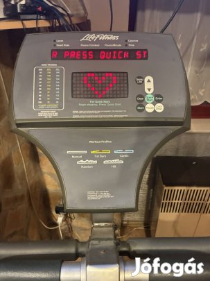 Life Fitness Taposógép eladó áron alul