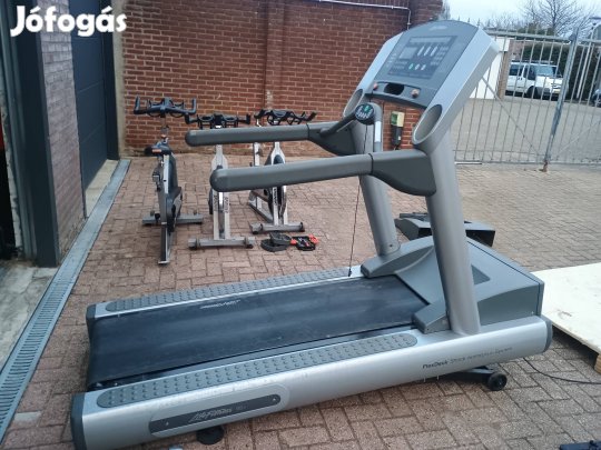 Life fitness 95ti futópad - több darab