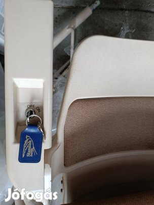 Lifta 260 lépcsőlift ,széklift. kanyarodó / egyenesre is